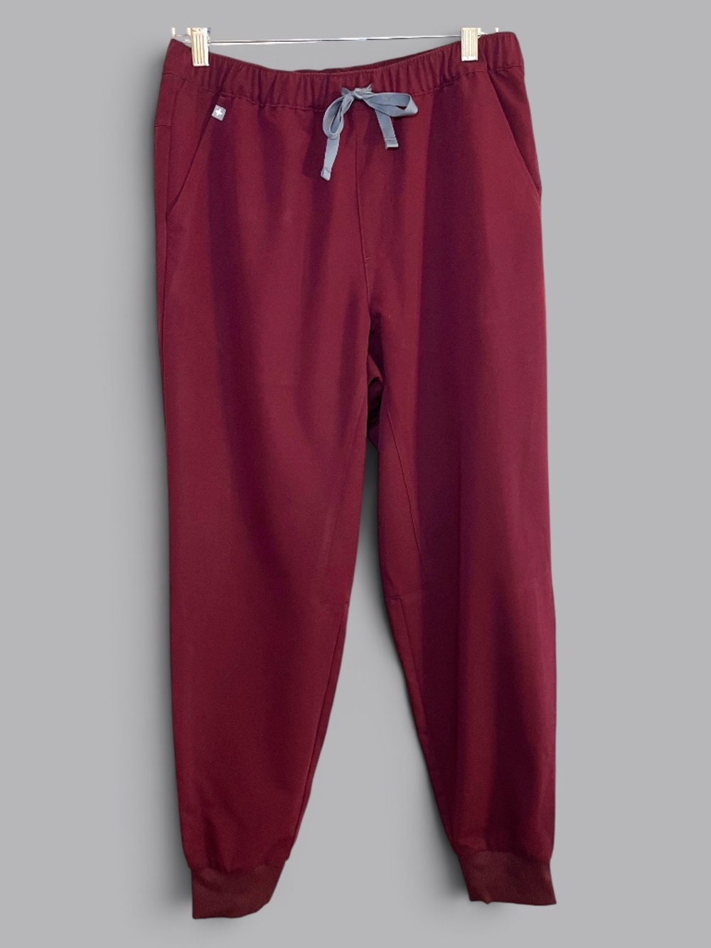 Figs MENS Tansen Burgundy (PO# 5649) Five Pocket Scrub Pants Size Medium NWOT